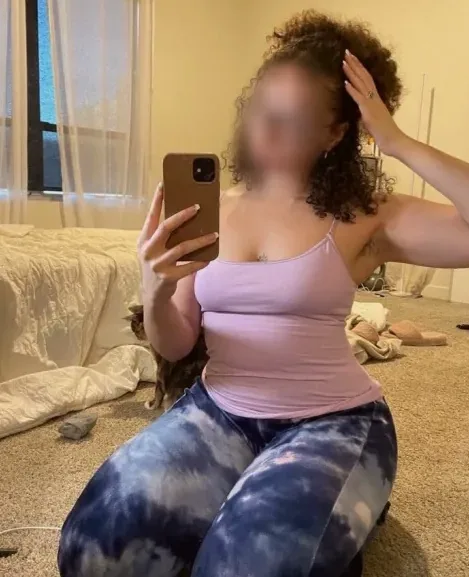 Bianca, 32