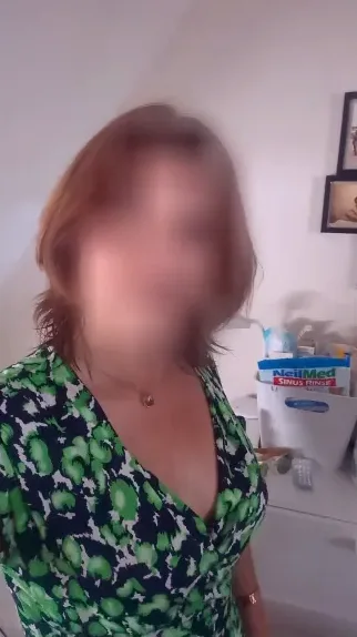 Denise, 33
