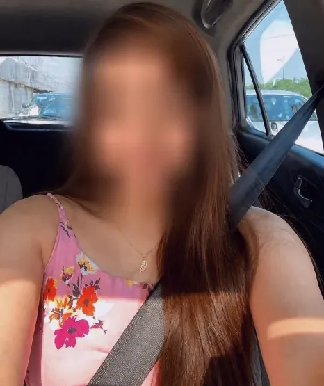 Esther, 35