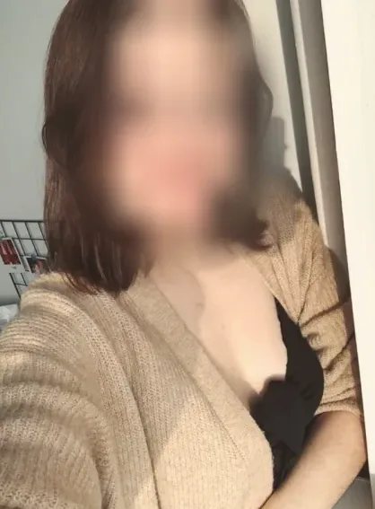 Nikki, 30