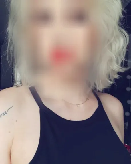Sofia, 37